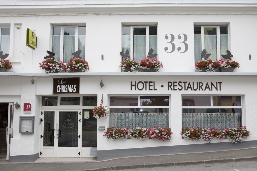 Logis Hotel Le Chrismas 沙托兰 外观 照片